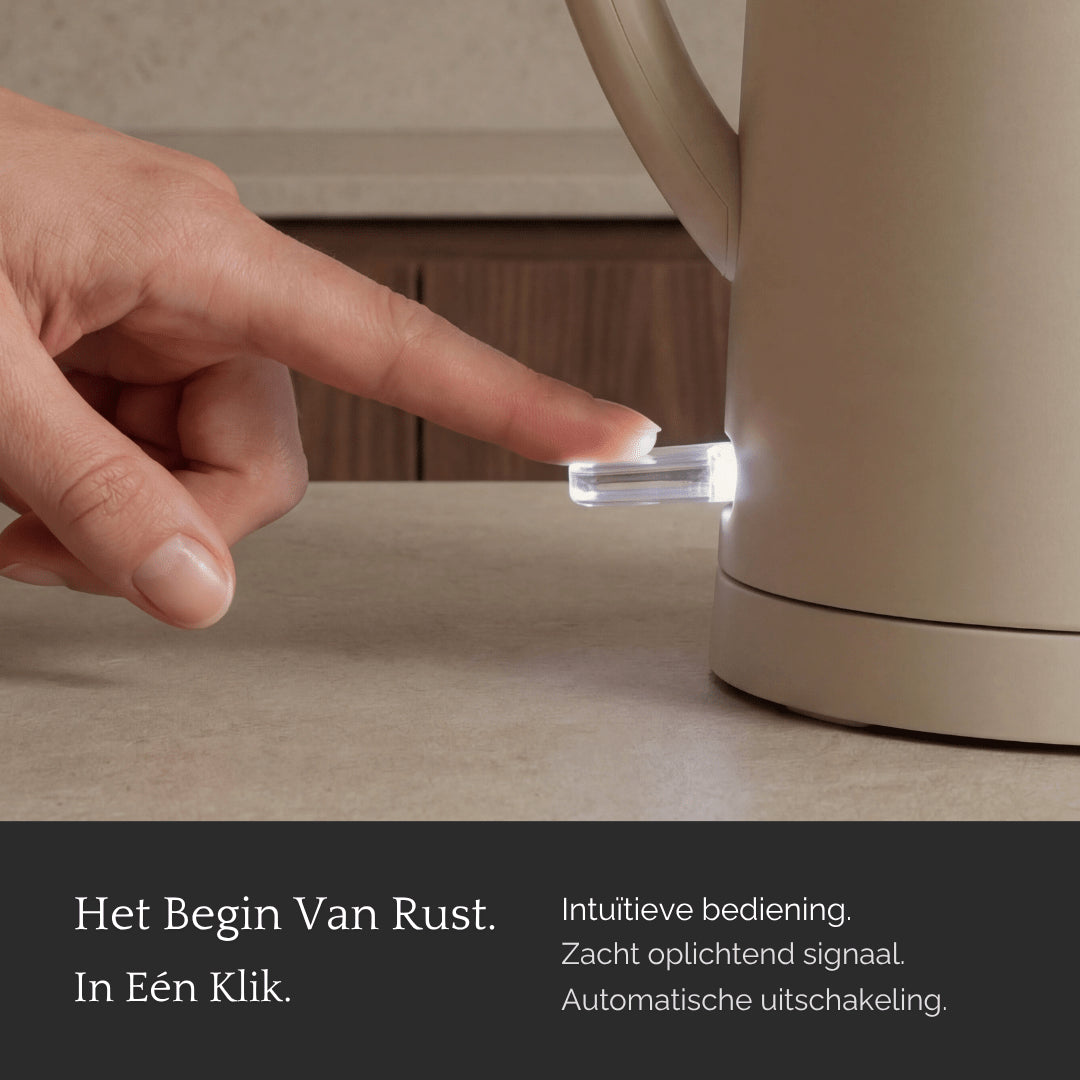 RVS waterkoker zonder plastic binnenkant, ELÛNA 1,7 liter in Pistache Crème op het aanrecht